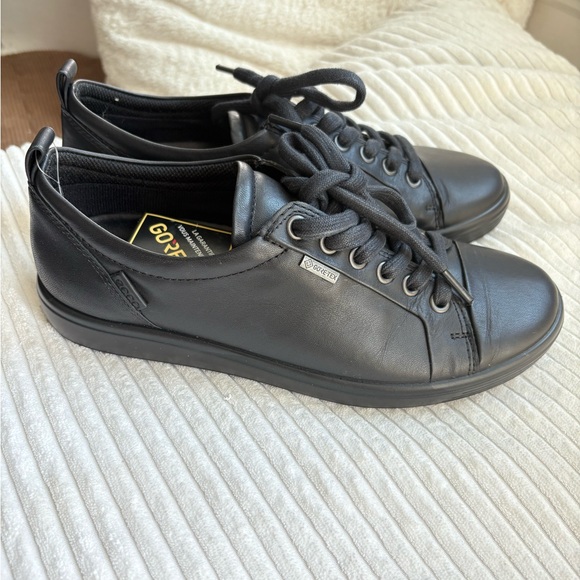 ECCO Women’s “Soft 7”
Comfortable waterproof black leather shoes. Size 38/7.5 - Picture 2 of 8